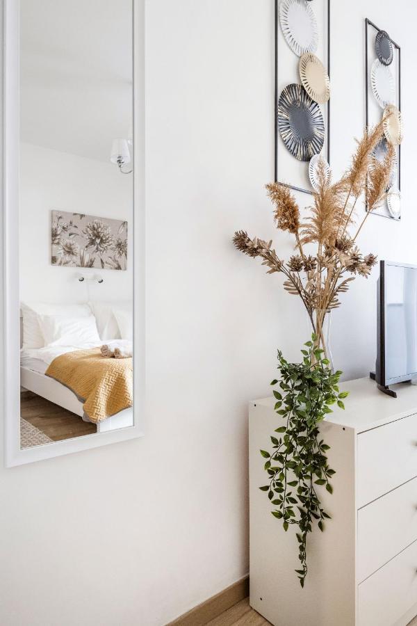 Stylish And Cozy Studio In The Heart Of The City Apartment Budapest Ngoại thất bức ảnh