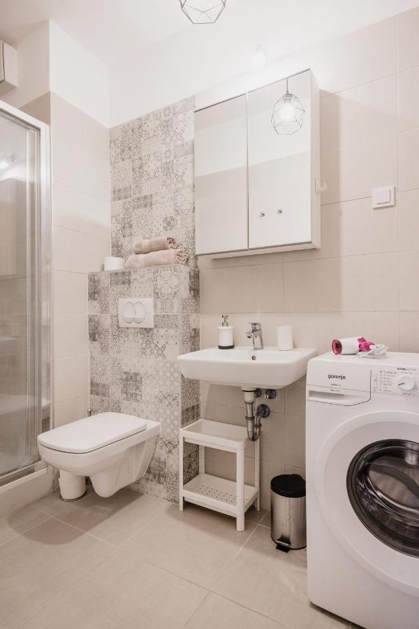 Stylish And Cozy Studio In The Heart Of The City Apartment Budapest Ngoại thất bức ảnh