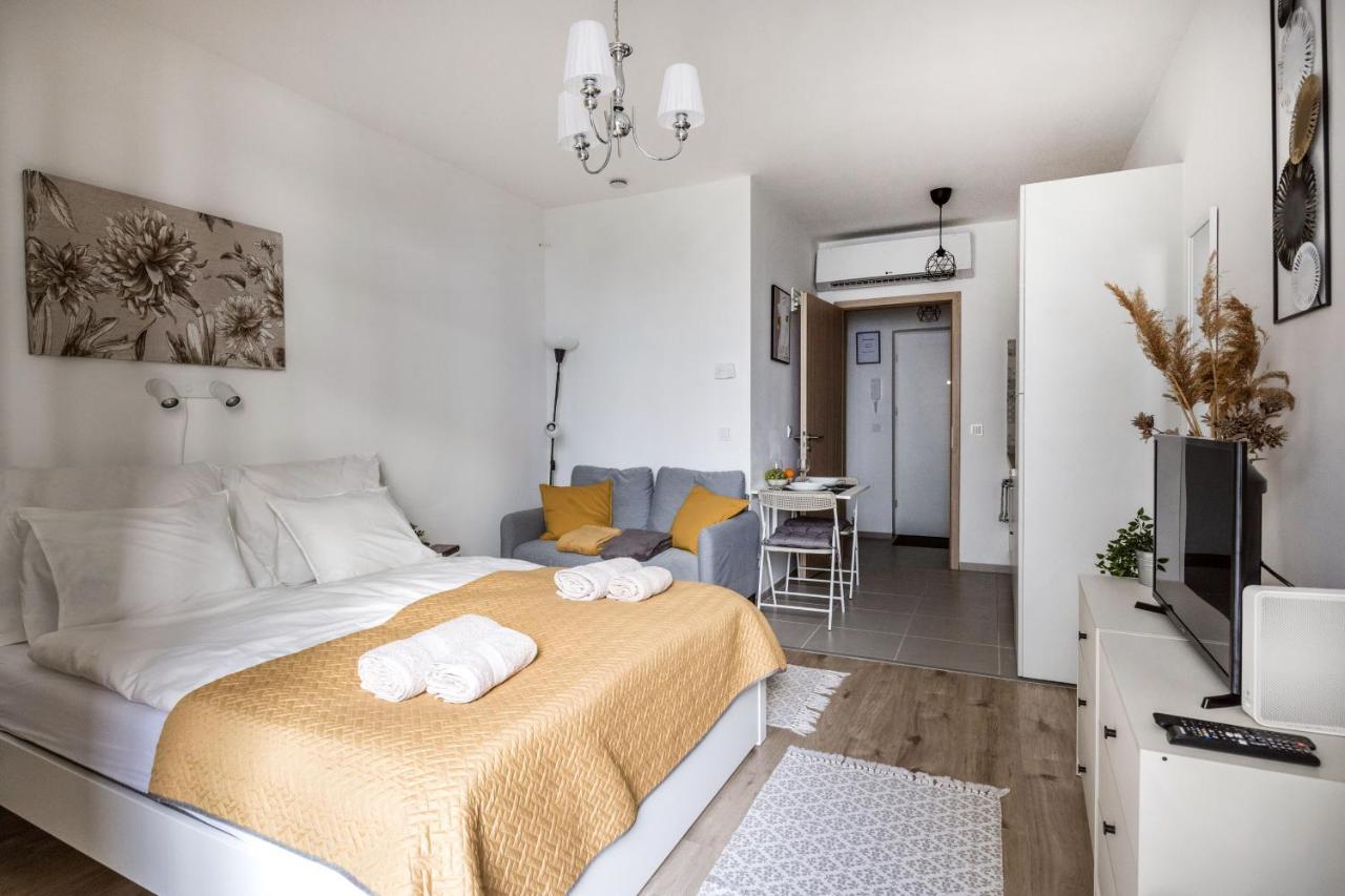 Stylish And Cozy Studio In The Heart Of The City Apartment Budapest Ngoại thất bức ảnh